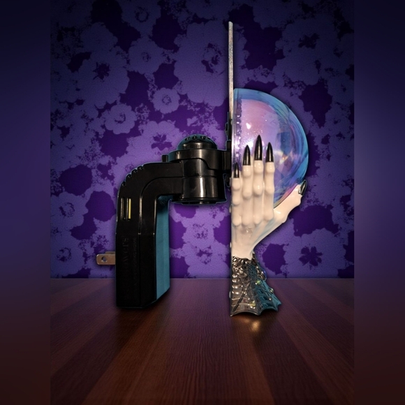 Bath & Body Works Halloween Crystal Ball Light Up Wallflower Plug (NWOT) - Picture 3 of 5